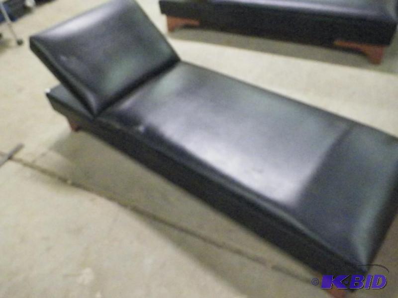 lot 242 image: Nurses Cot  Couch  Sofa