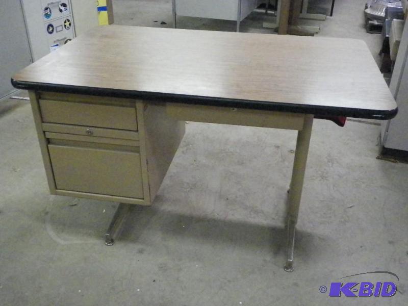 lot 263 image: Teachers Desk