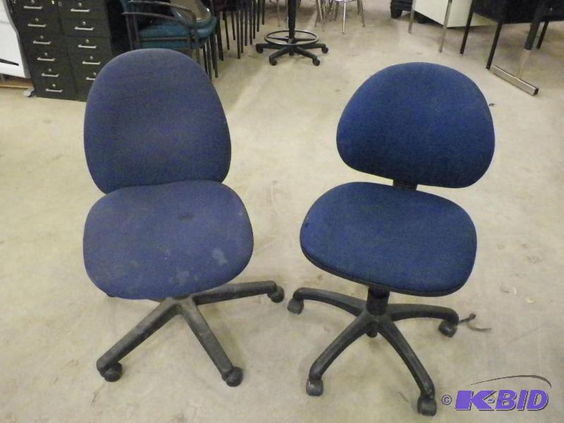 lot 287 image: Chairs