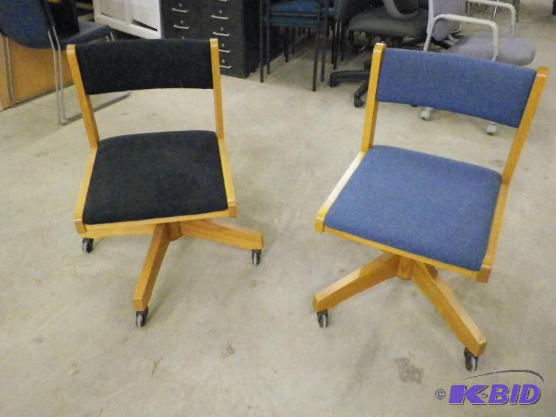 lot 290 image: Chairs