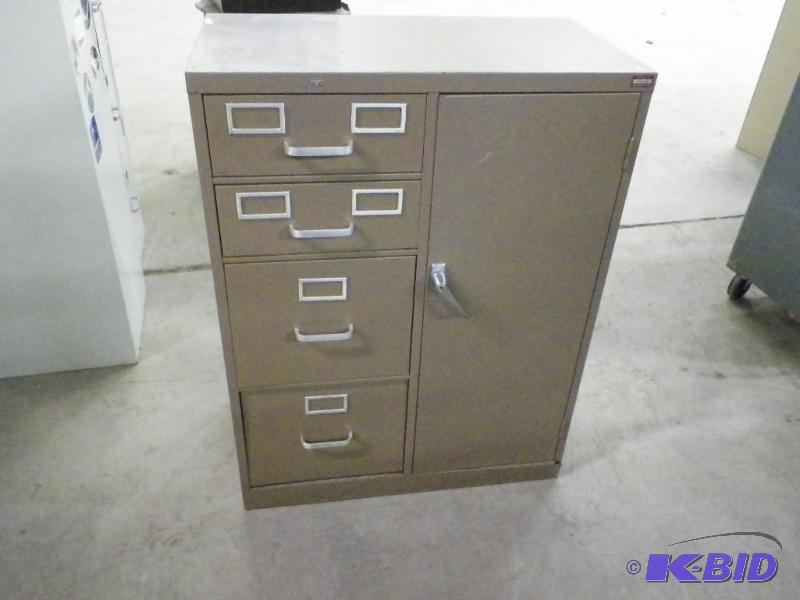 lot 302 image: Metal storage cabinet  file