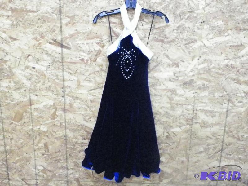 lot 320 image: Royal Blue (Deep Blue) Velvet Halter Dresses