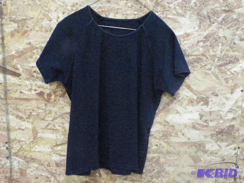 lot 336 image: Plain Black Skin-Tight undershirts