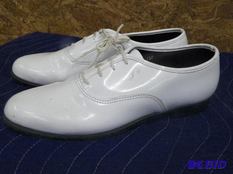 lot 343 image: White Patent Leather shoes