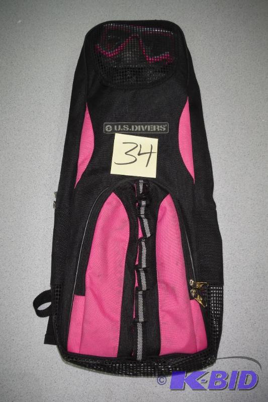 lot 34 image: us divers snorkel set