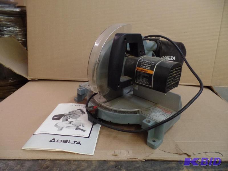 lot 1 image: Chop Saw