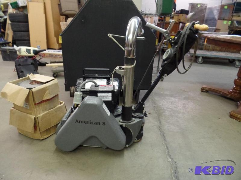 lot 19 image: Drum Sander
