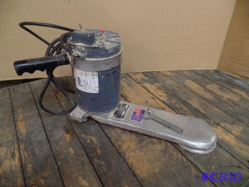 lot 20 image: Sander