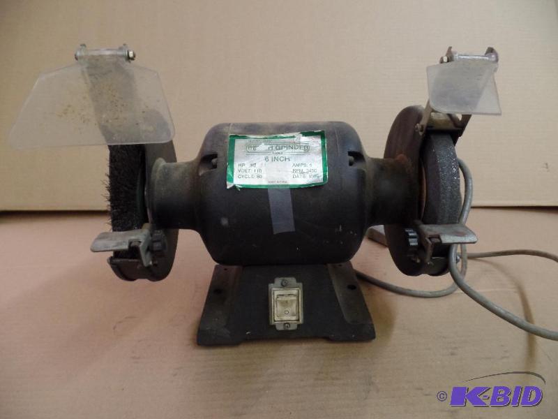 lot 6 image: Bench Grinder