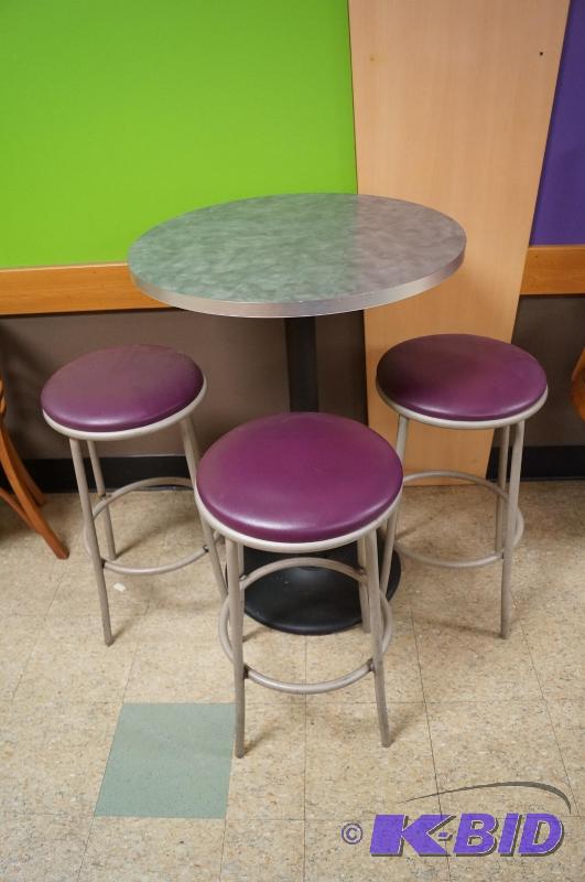 lot 29 image: Table and stools