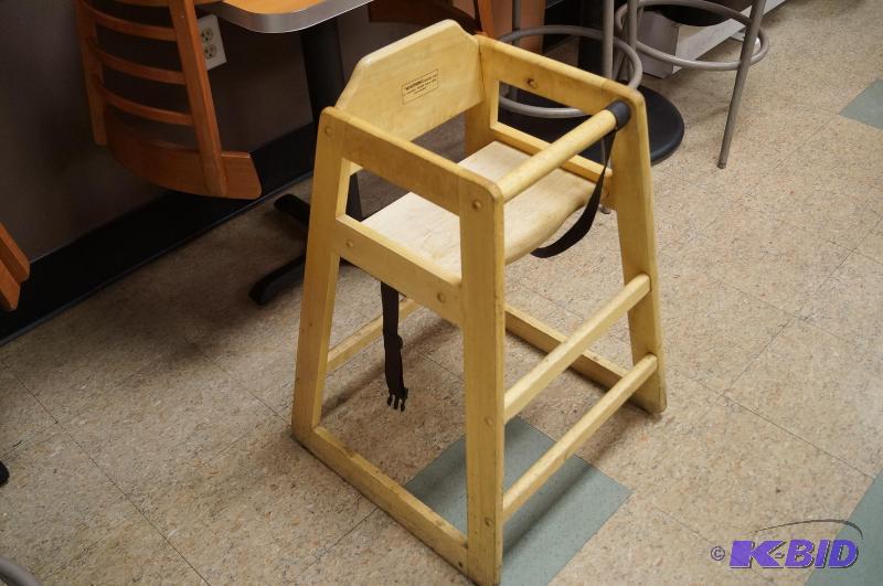 lot 34 image: Booster chair
