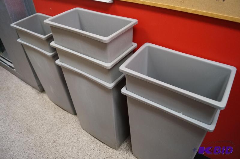 lot 48 image: Waste baskets