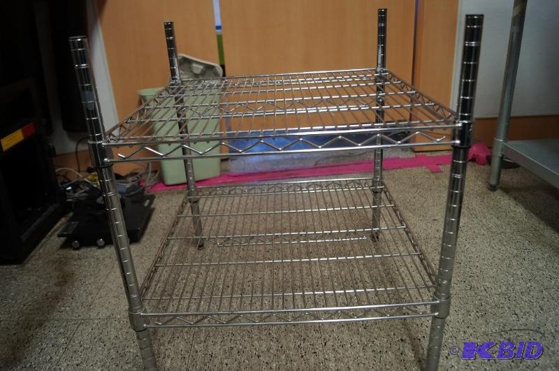 lot 55 image: Wire shelving