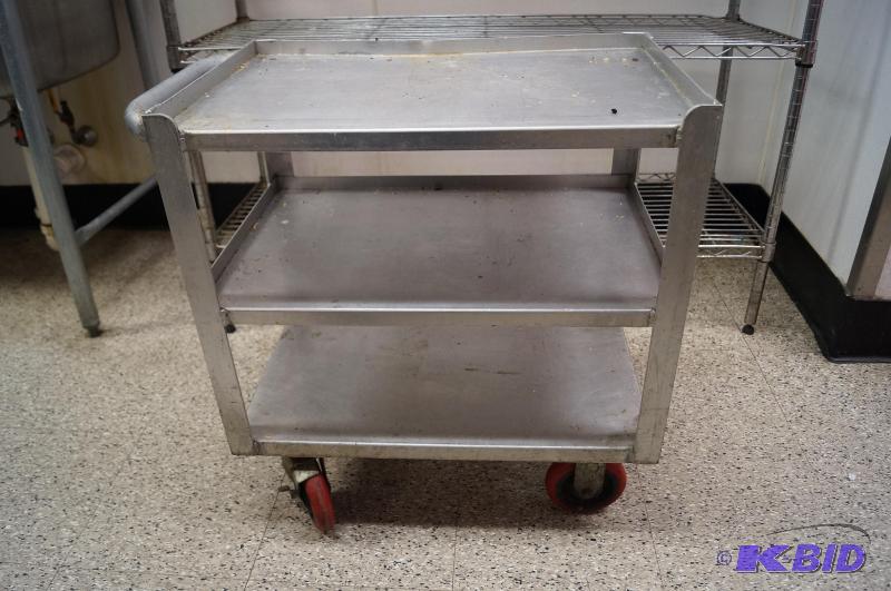 lot 8 image: Cart