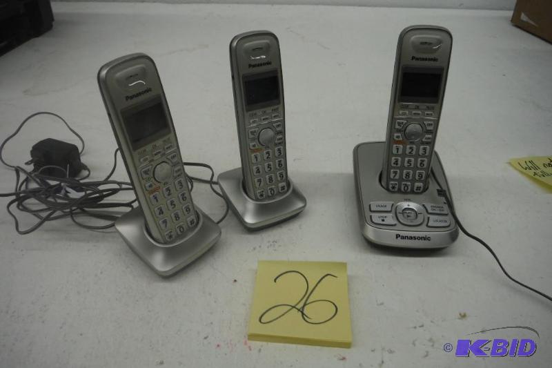 lot 26 image: Panasonic KXTG4224N DECT 6.0 3-Handset High Quality Phone System with Answering Capability