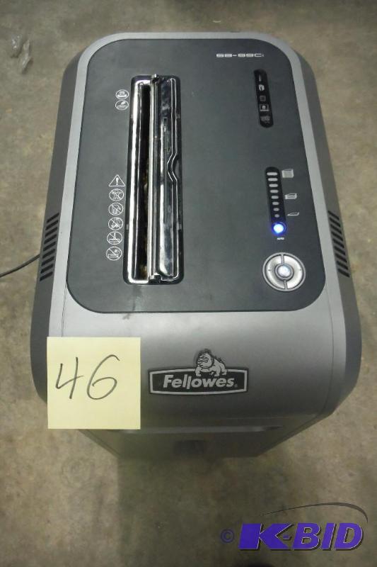 lot 46 image: Fellowes 99Ci 100% Jam Proof Heavy Duty 17-Sheet Cross-Cut Junk Mail, CD, and Credit Card Shredder