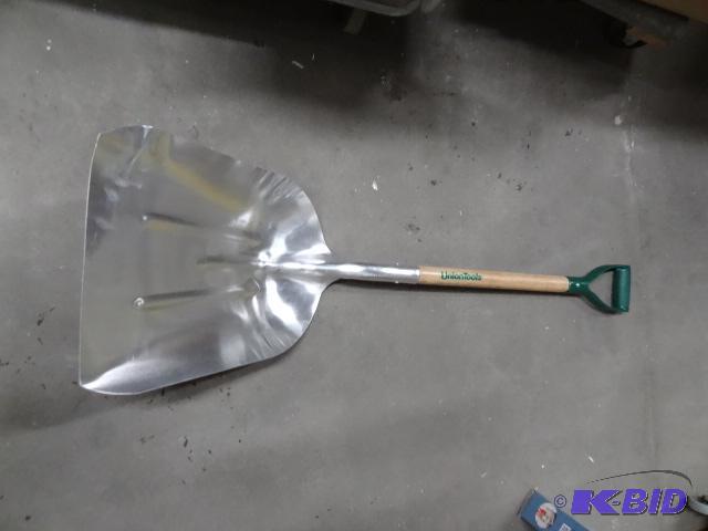 lot 104 image: new aluminum grain shovel...