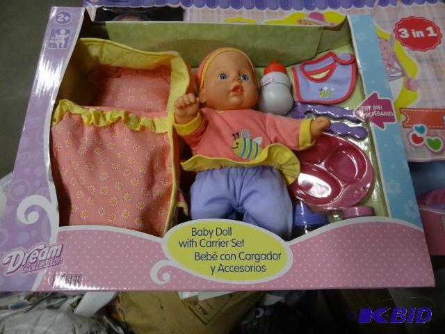 lot 21 image: New in box dream collection baby doll with ca...