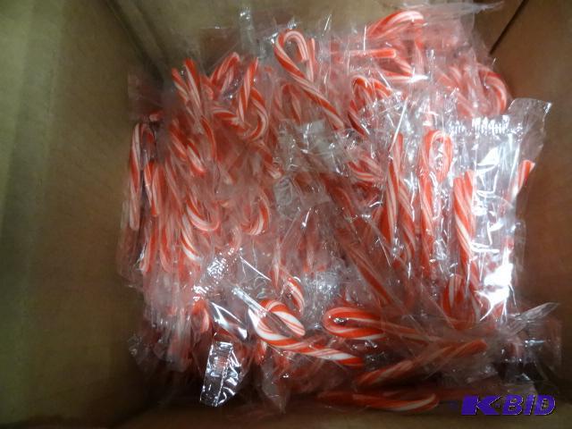 lot 80 image: New 4 pounds 11 ounces box, approximately 500...
