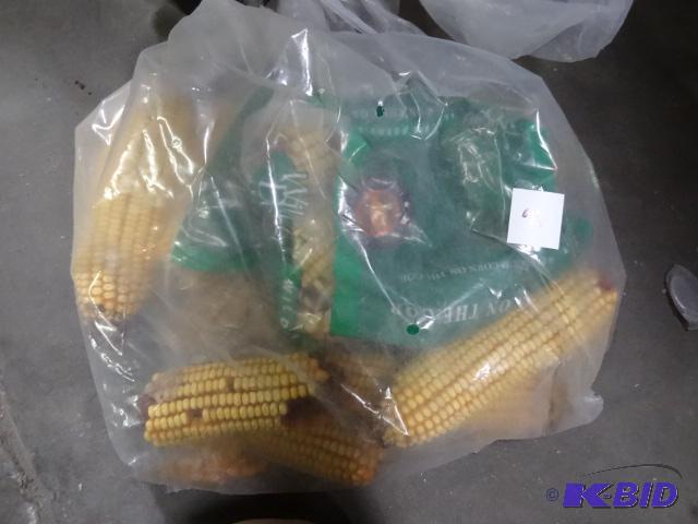 lot 91 image: New lot of corn cob wild bird food. On the co...