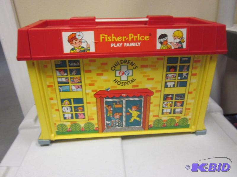 lot 39 image: Vintage Fisher Price Childrens Hospital, 197...