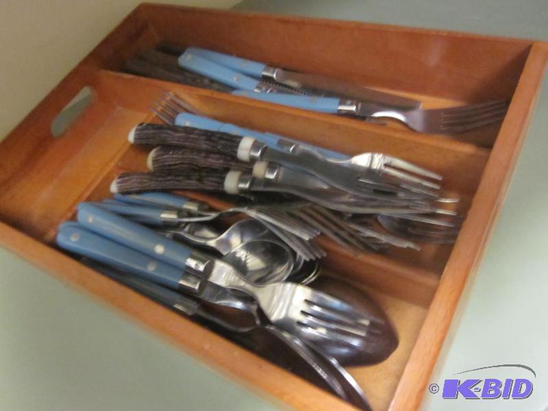 lot 64 image: Lot of silverware in wood drawer caddy. ...