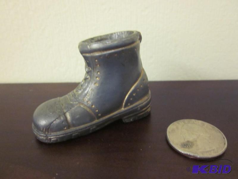 lot 8 image: Small cast soft metal PA Craft vintage advert...