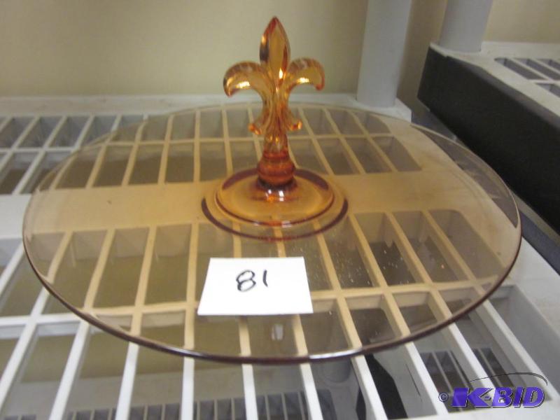 lot 81 image: Vintage amber glass appetizer tray, in excell...