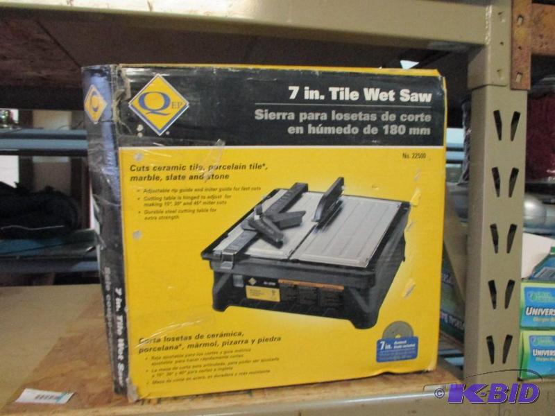 Tile saw...