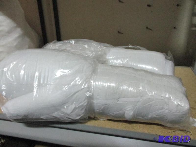 2 rolled pillows...