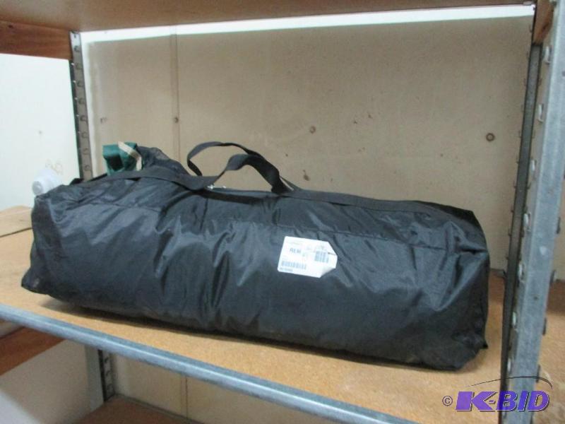 12 x 12 tent, no poles...