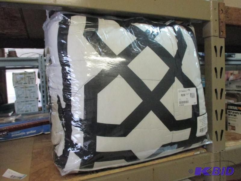 KIng 20 pc bed set...
