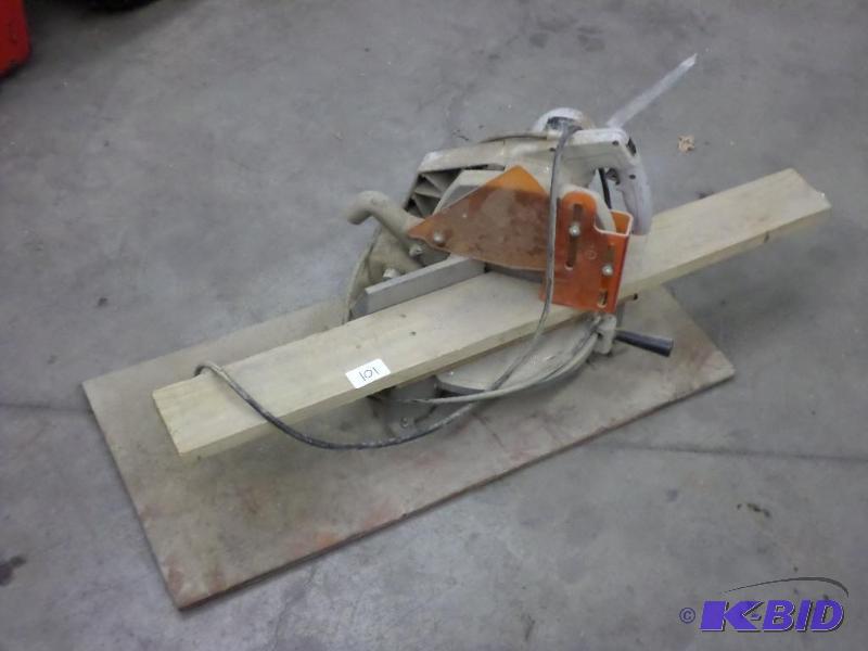 lot 101 image: Rockwell 115Volt Miter Saw...