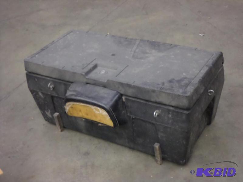 lot 125 image: Heavy Duty ATV Cargo Box...
