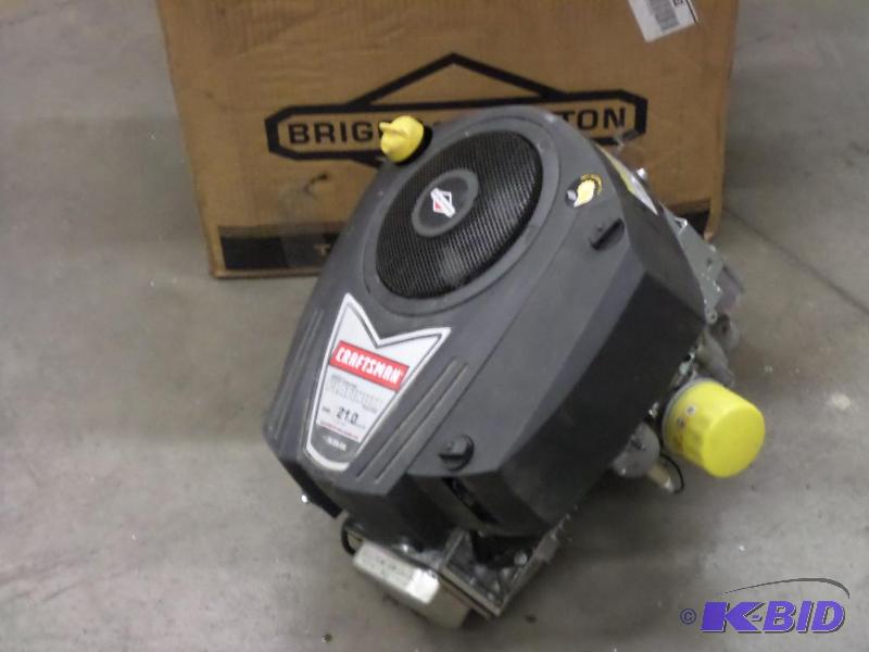 lot 14 image: Briggs & Stratton Platinum XRD 21HP Lawn ...