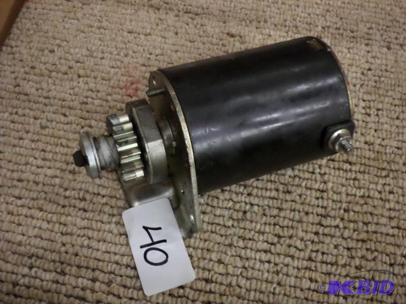 lot 40 image: 12Volt Engine Starter, Works...