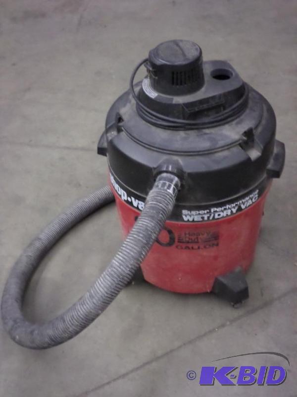 lot 51 image: Shop-Vac 20-Gallon WetDry Vac...