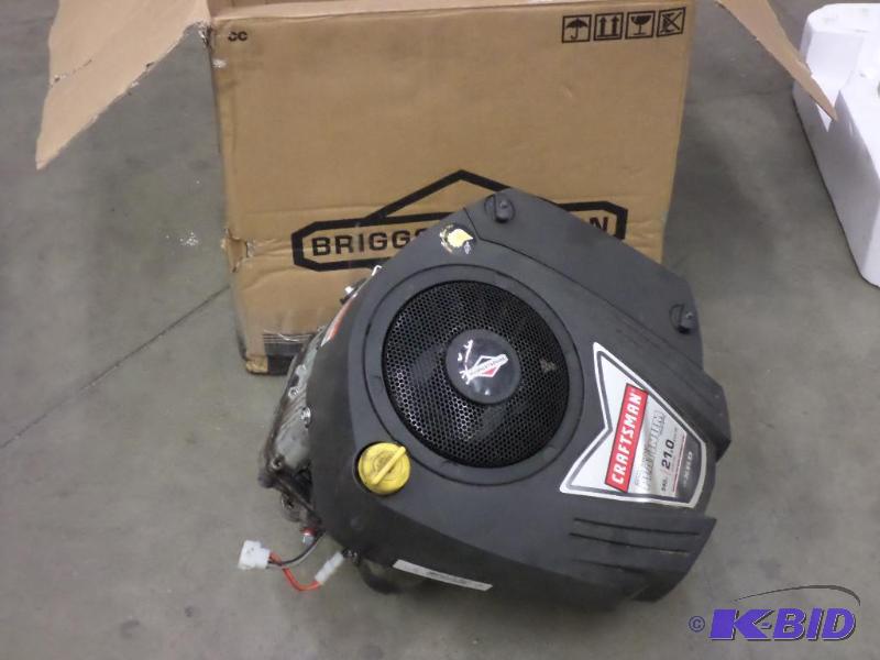 lot 54 image: Briggs & Stratton Platinum XRD 21HP Lawn ...