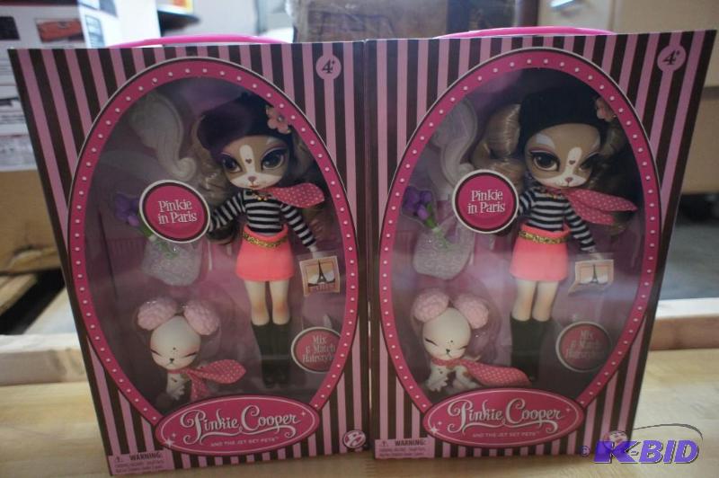 New Pinkie Cooper Paris Jet Set Pets - (2) To...