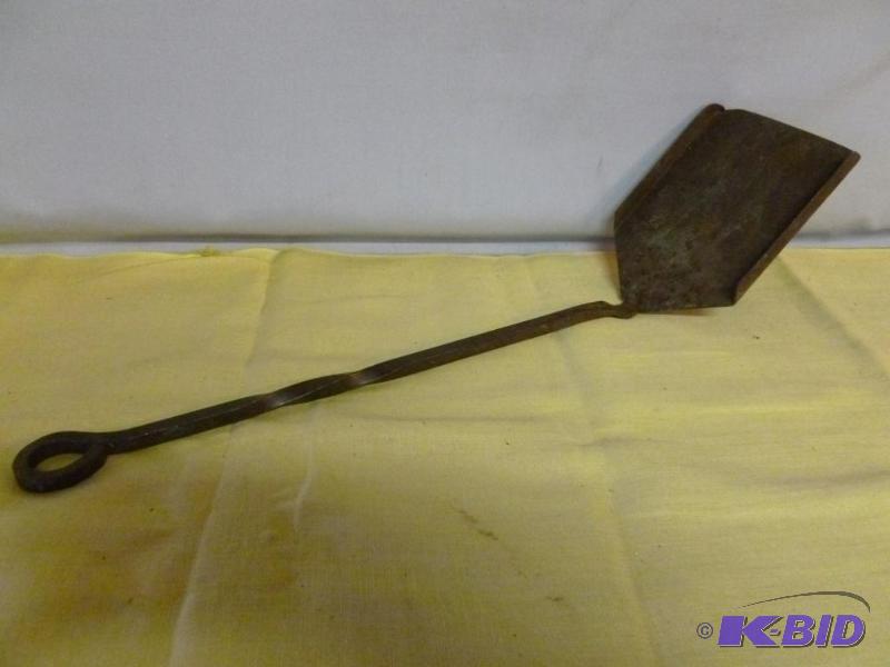lot 100 image: Vintage twisted wrought iron handled coal sho...