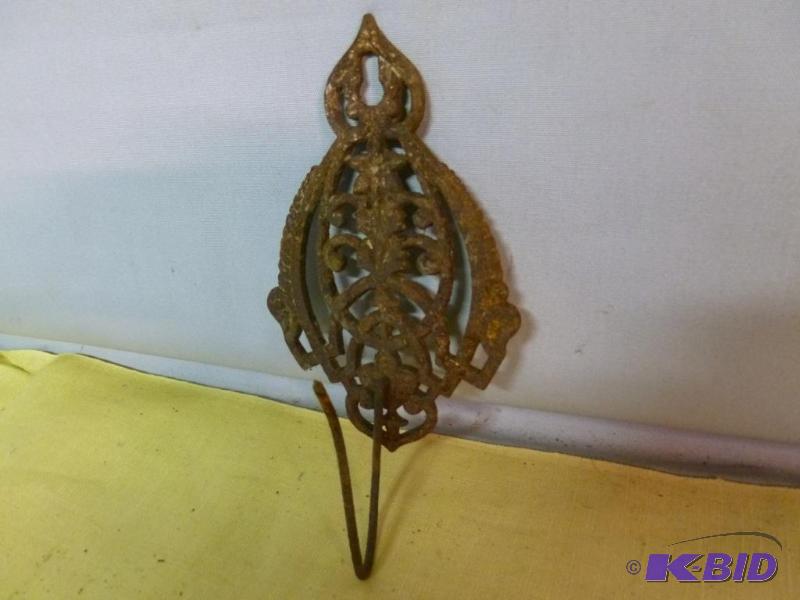 lot 119 image: Vintage cast iron wall receipt holder spear t...
