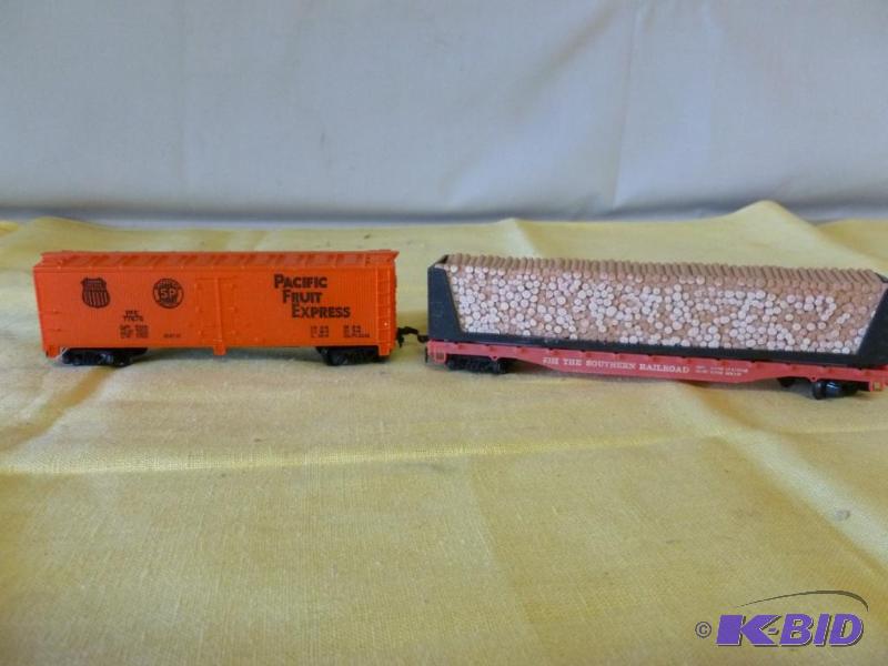 lot 165 image: Lot of two HO Scale train cars....