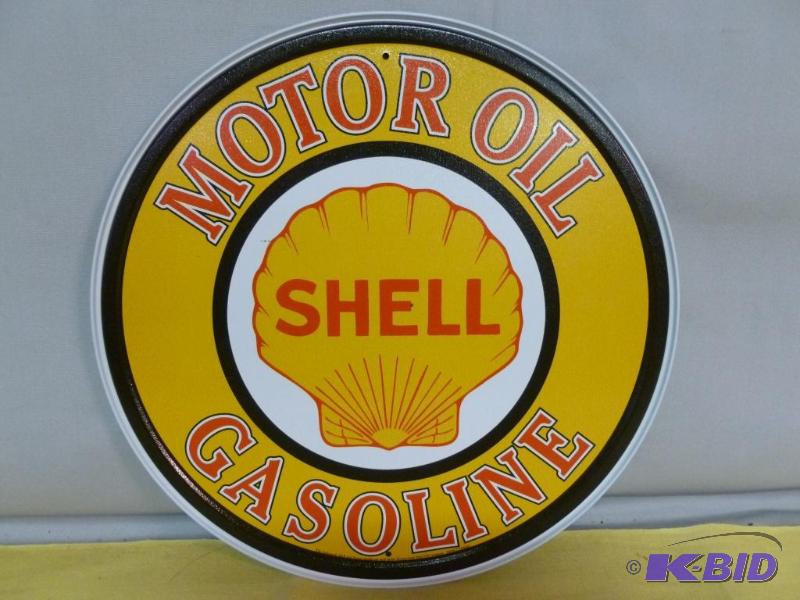 lot 18 image: Collectible Shell Motor Oil - Gasoline metal ...