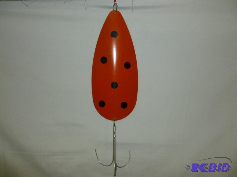 lot 243 image: Large metal fishing spoon wall decoration tha...
