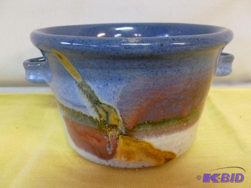 lot 32 image: Beautiful Chamberlain double handled glazed s...