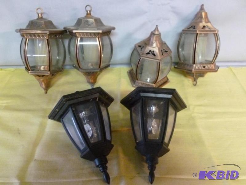 lot 42 image: Lot of six outdoor lights....