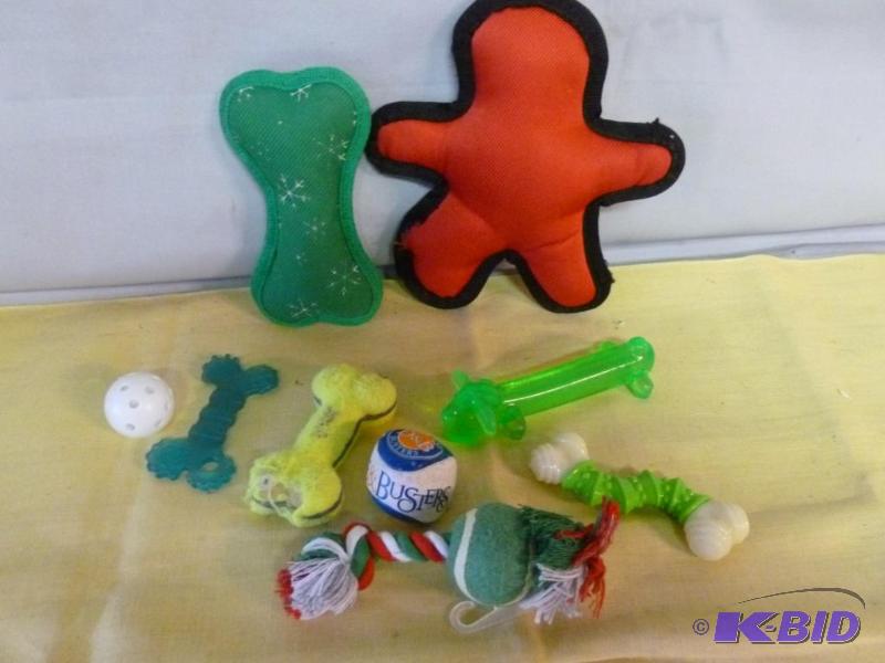 lot 47 image: Large lot of good pet toys....