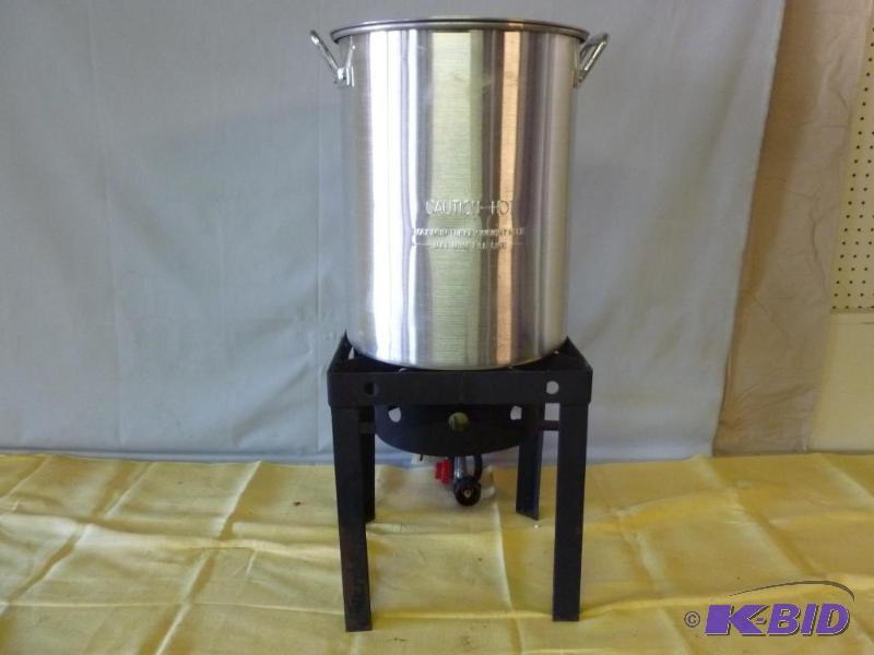 lot 7 image: Rankam&nbspVDG Industries propane gas turkey...