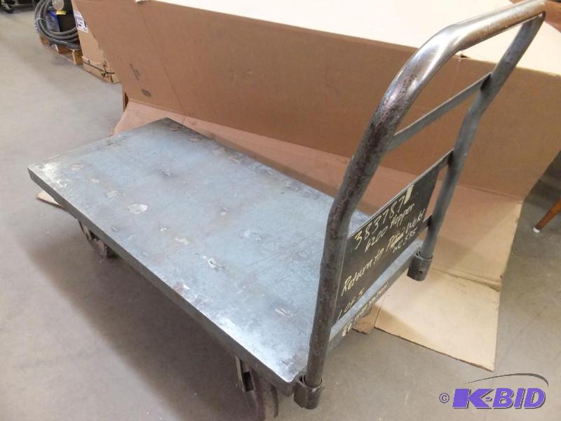 lot 20 image: Utility Cart