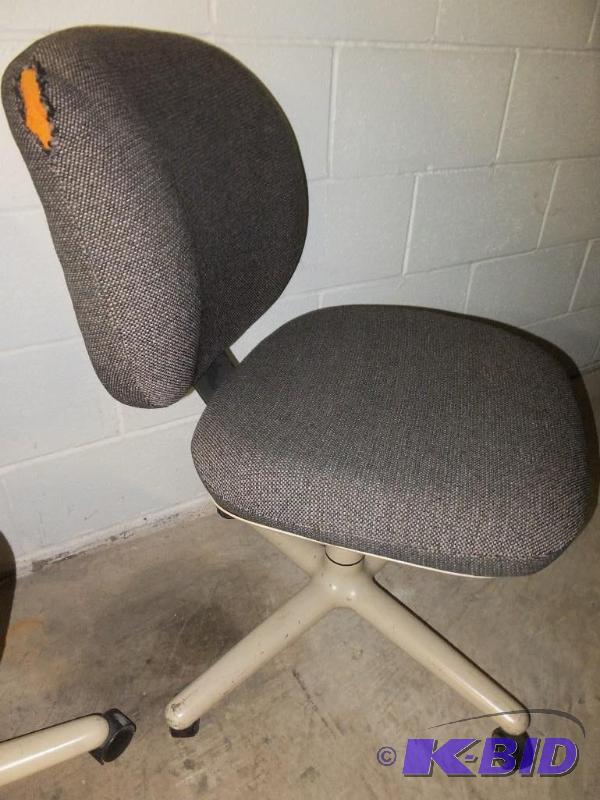 lot 56 image: Office Chair